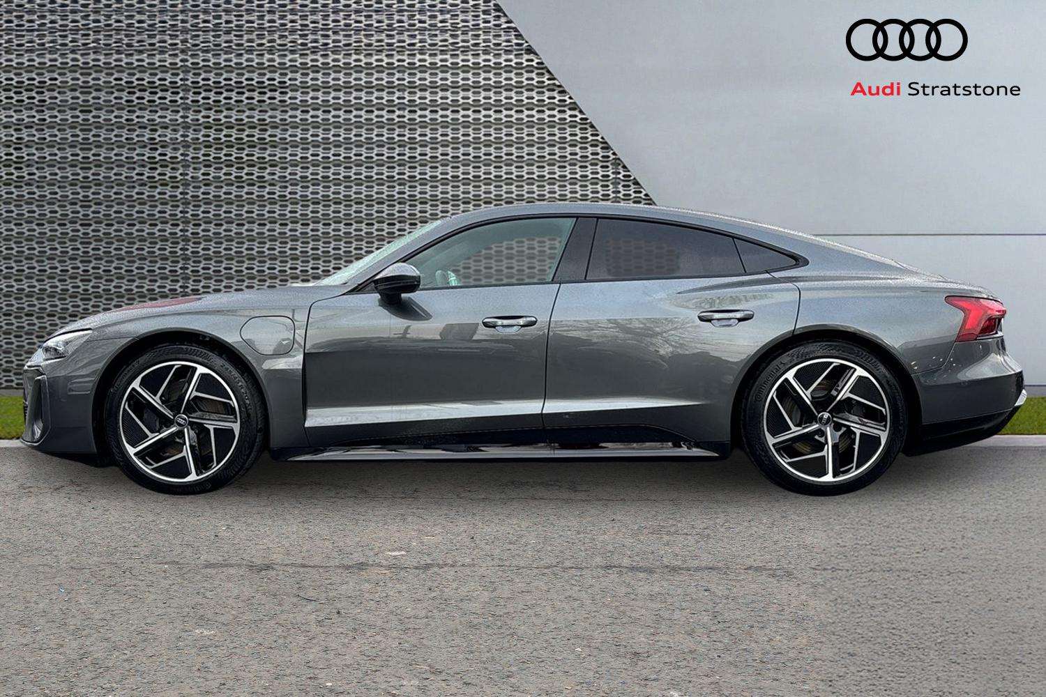 Used Audi e-tron GT 2025 for sale - 76789387: Photo 8