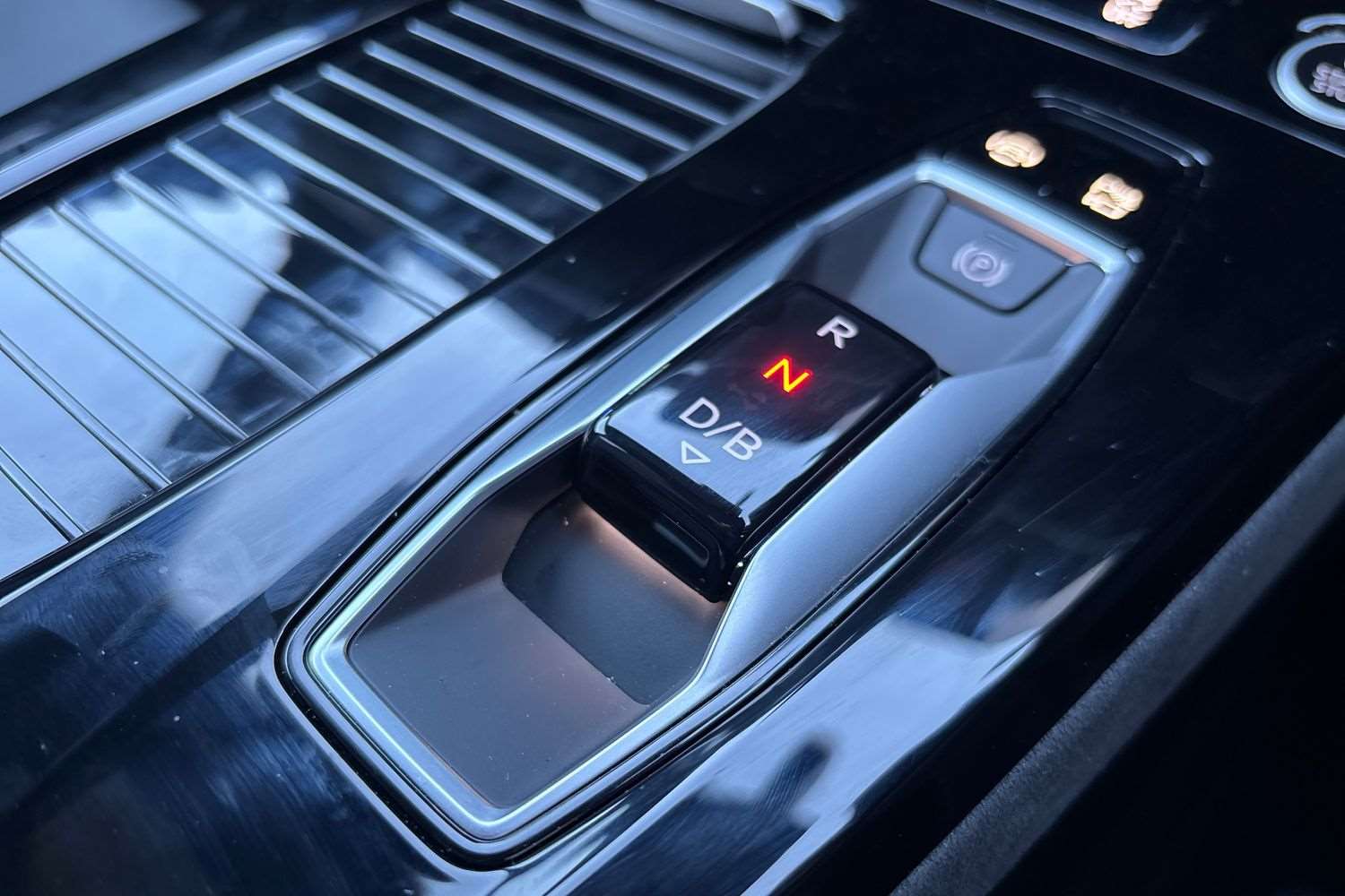 Used Audi Q6 e-tron 2025 for sale - 78208971: Photo 15