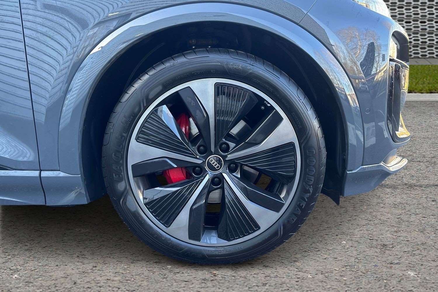 Used Audi Q6 e-tron 2025 for sale - 78208971: Photo 5