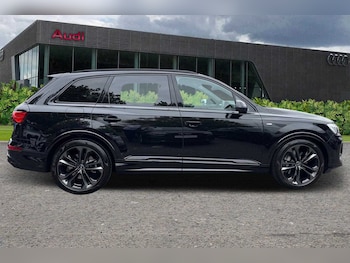 Used Audi Q7 2025 for sale - 75611487: Photo