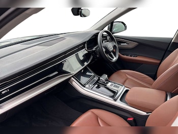 Used Audi Q7 2023 for sale - 77842258: Photo