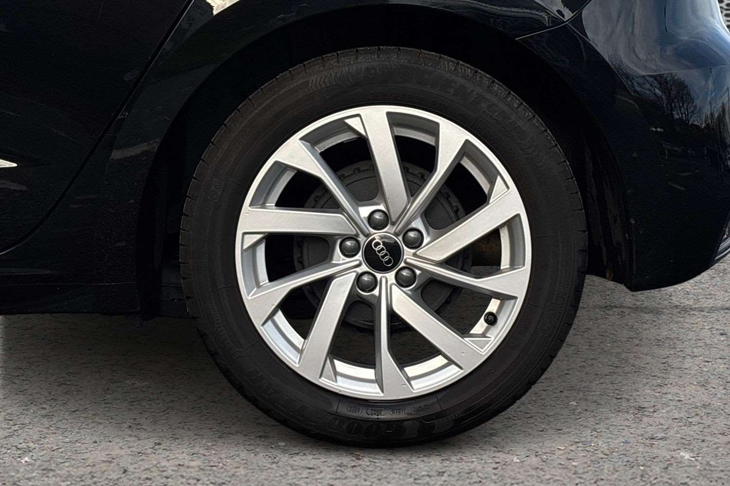 Used Audi A1 2023 for sale - 76624477: Photo 5