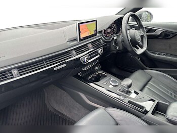 Used Audi A4 2018 for sale - 77032231: Photo