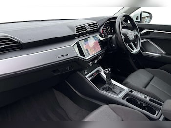 Used Audi Q3 2019 for sale - 76442414: Photo