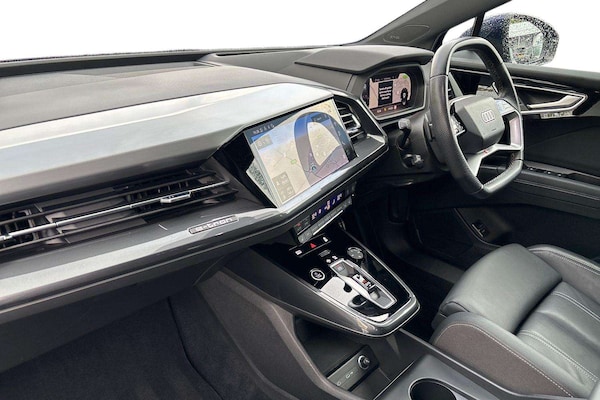 Used Audi Q4 e-tron 2023 for sale - 76286371: Photo 2