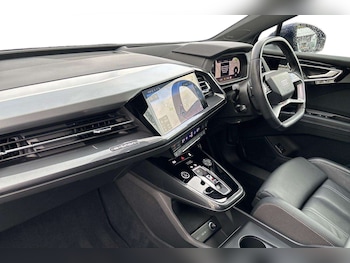 Used Audi Q4 e-tron 2023 for sale - 76286371: Photo 2