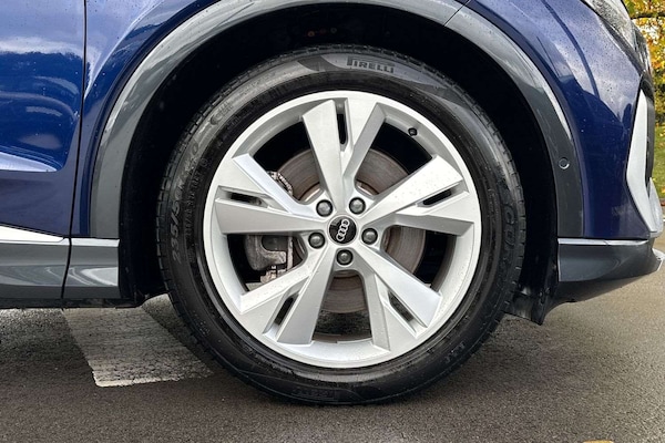 Used Audi Q4 e-tron 2023 for sale - 76286371: Photo 5