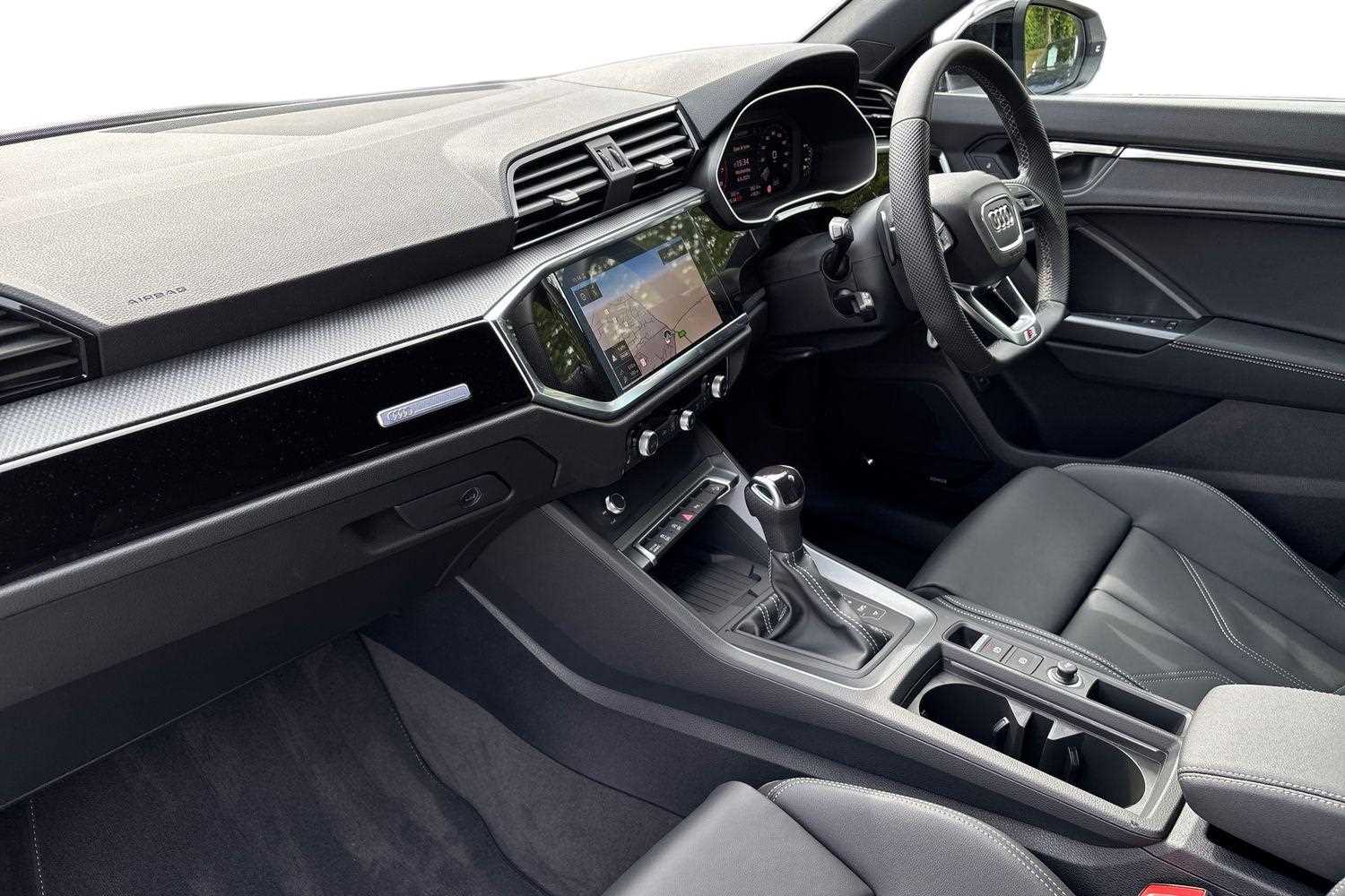 Used Audi Q3 2025 for sale - 76113572: Photo 2