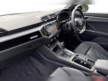 Used Audi Q3 2025 for sale - 76113572: Photo 2
