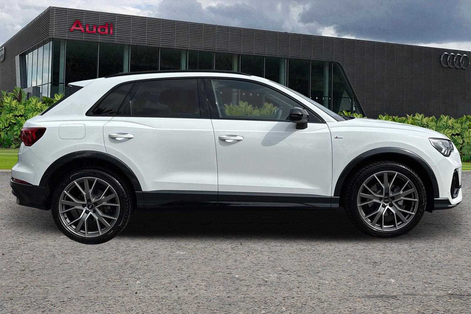 Used Audi Q3 2025 for sale - 76113572: Photo 4