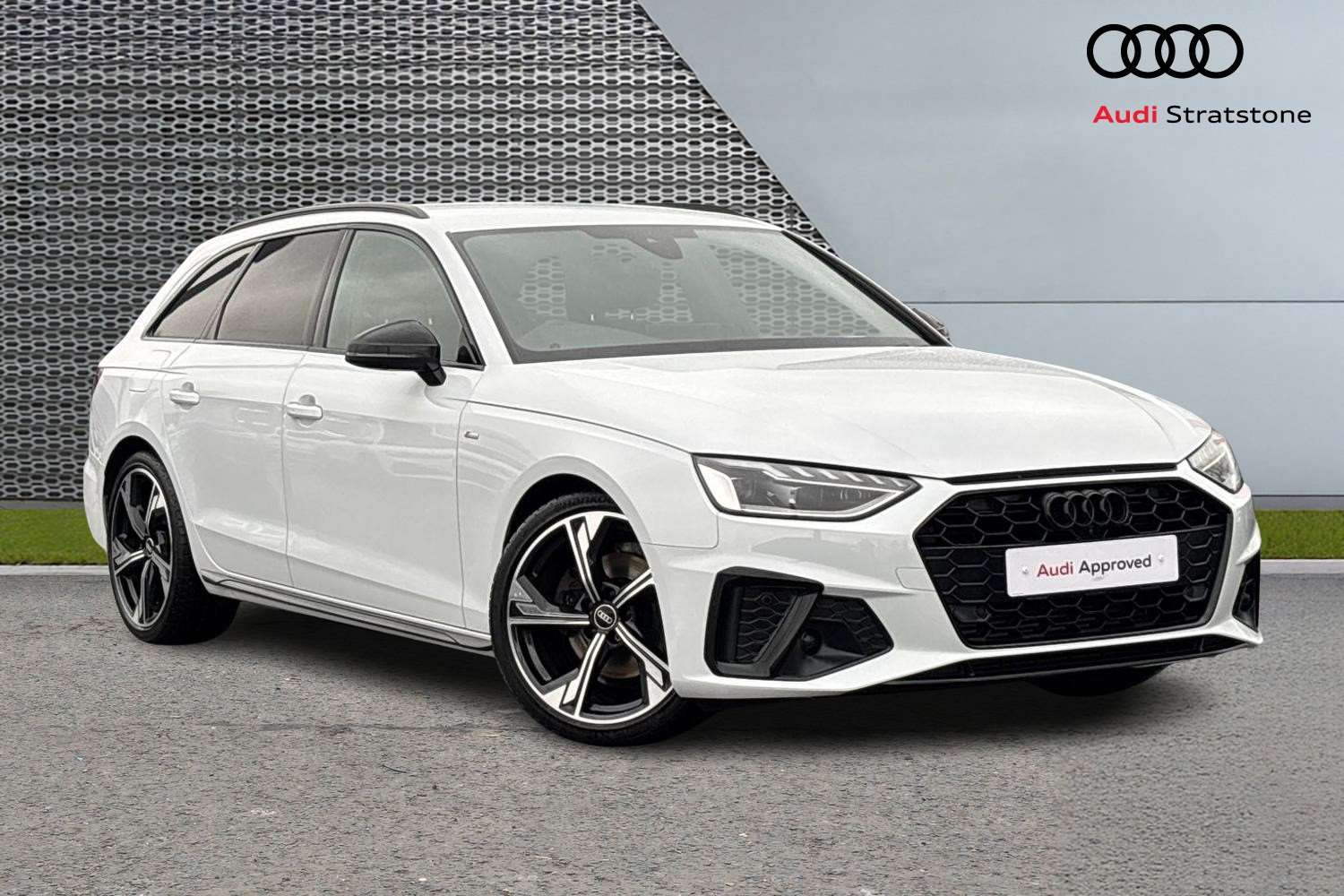 Used Audi A4 2021 for sale - 76804778: Photo 1