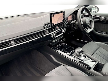 Used Audi A4 2021 for sale - 76804778: Photo