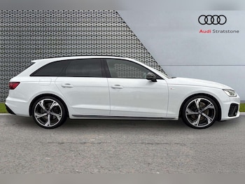 Used Audi A4 2021 for sale - 76804778: Photo