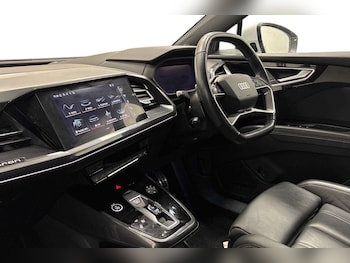 Used Audi Q4 e-tron 2021 for sale - 77553157: Photo