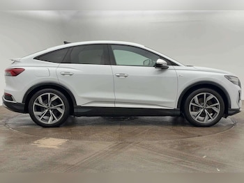 Used Audi Q4 e-tron 2021 for sale - 77553157: Photo