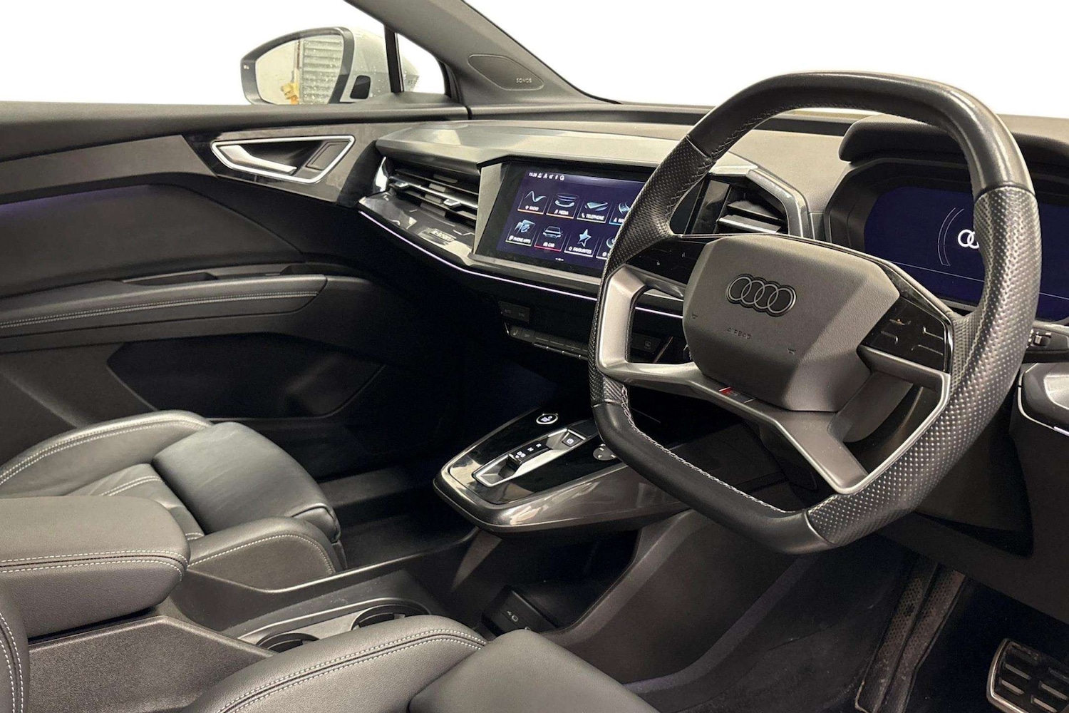 Used Audi Q4 e-tron 2021 for sale - 77553157: Photo 6