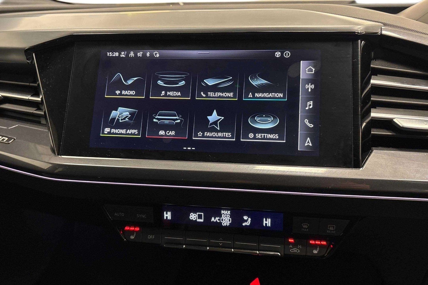 Used Audi Q4 e-tron 2021 for sale - 77553157: Photo 8