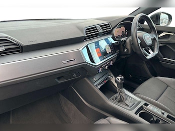 Used Audi Q3 2022 for sale - 76804884: Photo