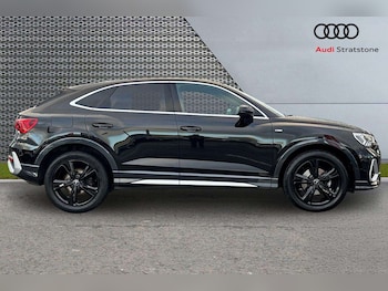 Used Audi Q3 2022 for sale - 76804884: Photo