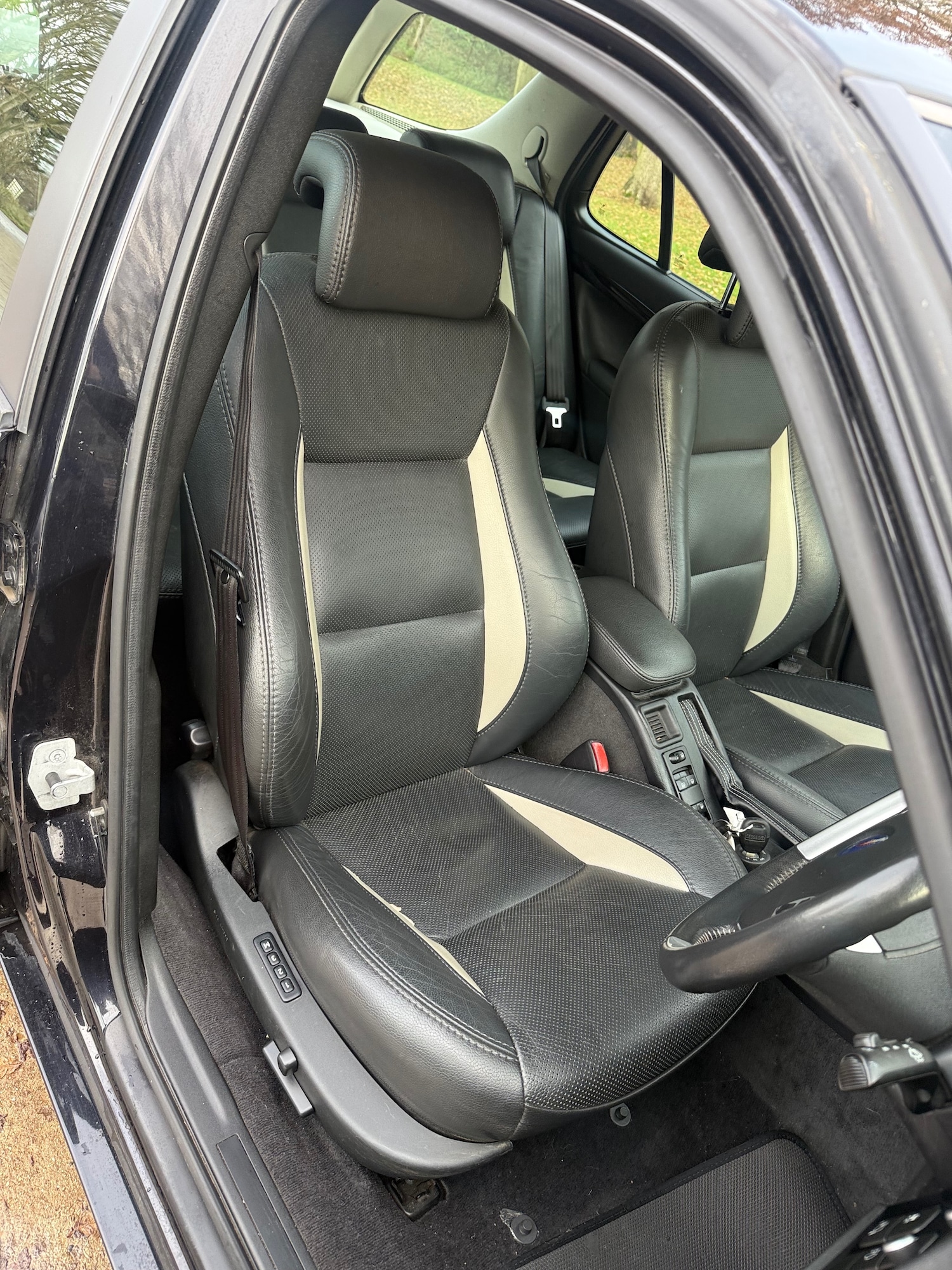 Used Saab 9-5 2009 for sale - 76924708: Photo 9