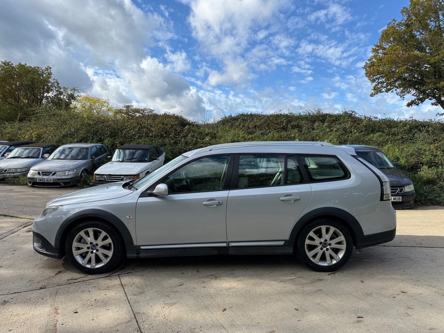 Used Saab 9-3 2009 for sale - 76339323: Photo 5