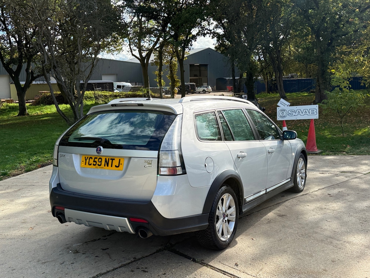 Used Saab 9-3 2009 for sale - 76339323: Photo 8