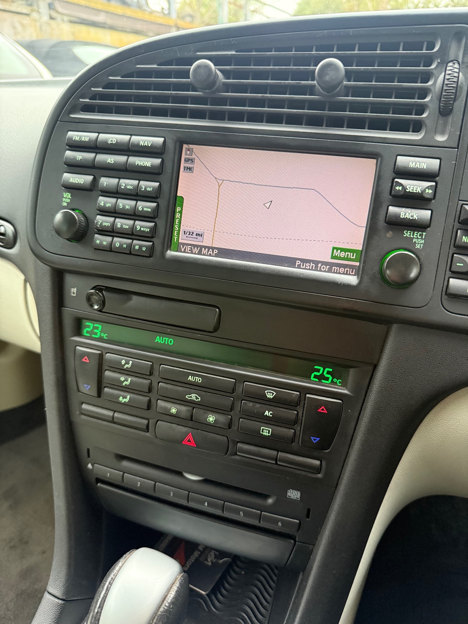 Used Saab 9-3 2004 for sale - 76268692: Photo 19