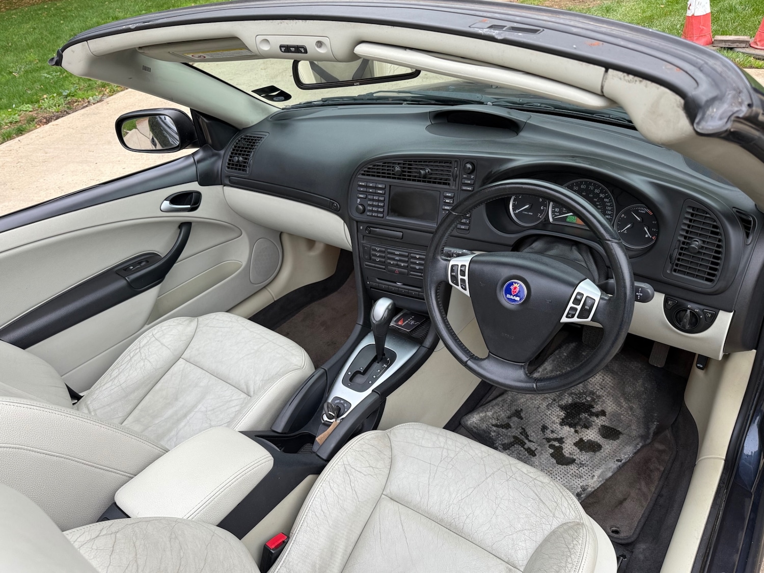 Used Saab 9-3 2004 for sale - 76268692: Photo 9