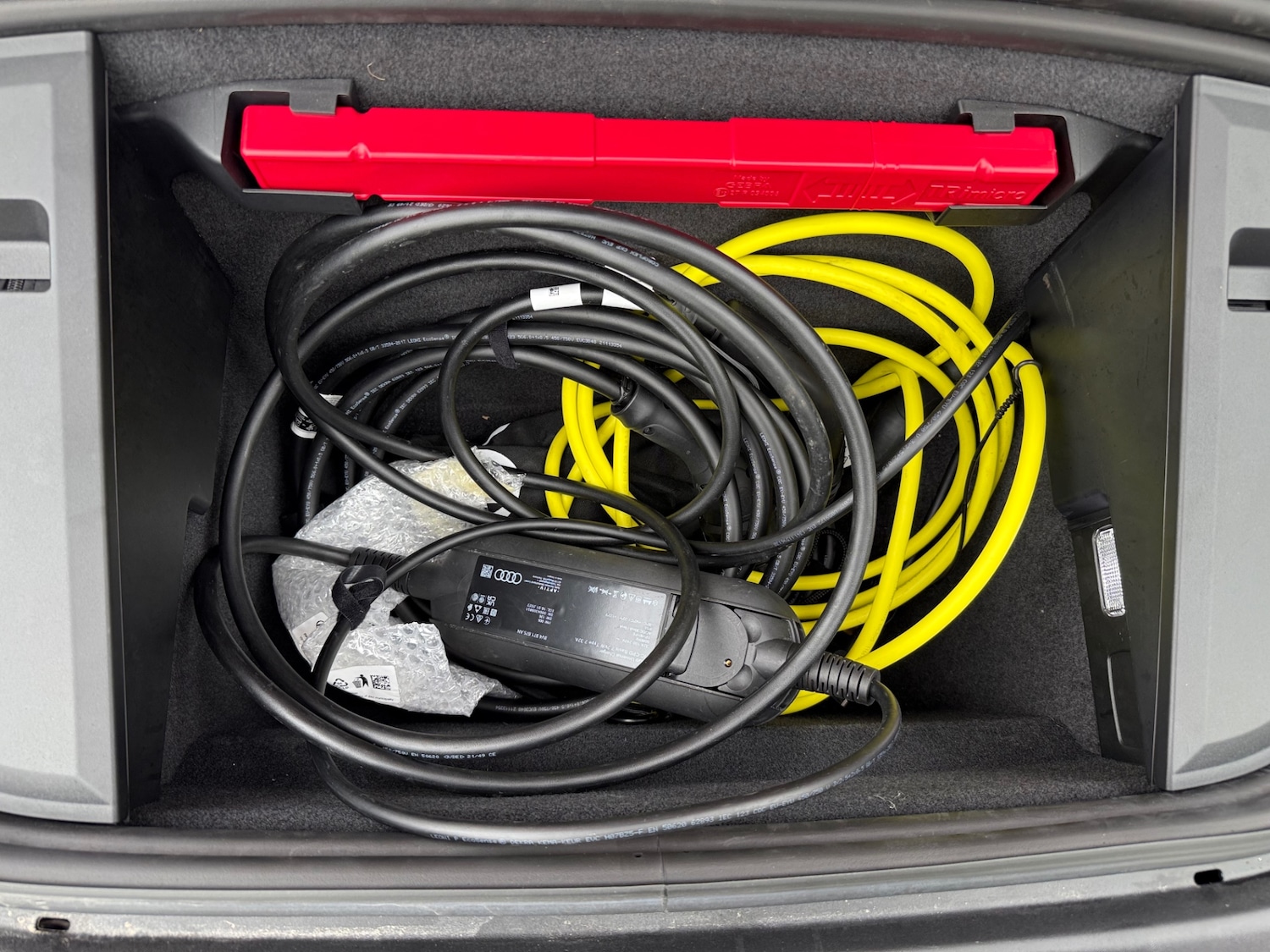 Used Audi RS e-tron GT 2023 for sale - 76268696: Photo 25