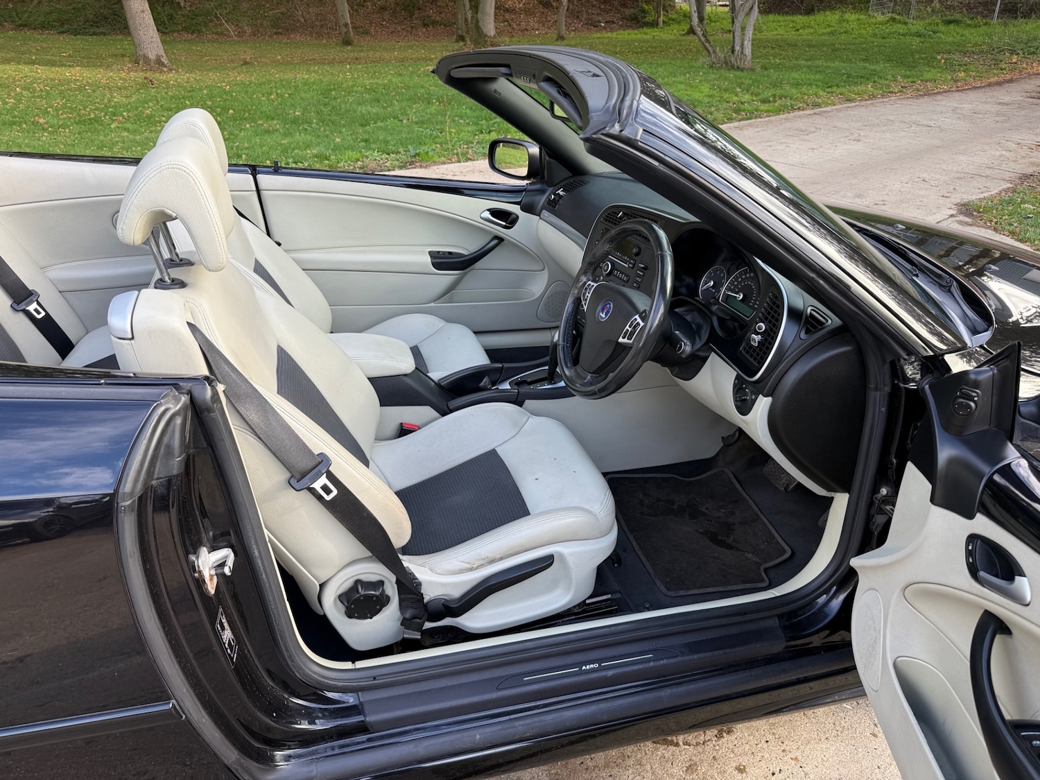 Used Saab 9-3 2010 for sale - 76344805: Photo 9