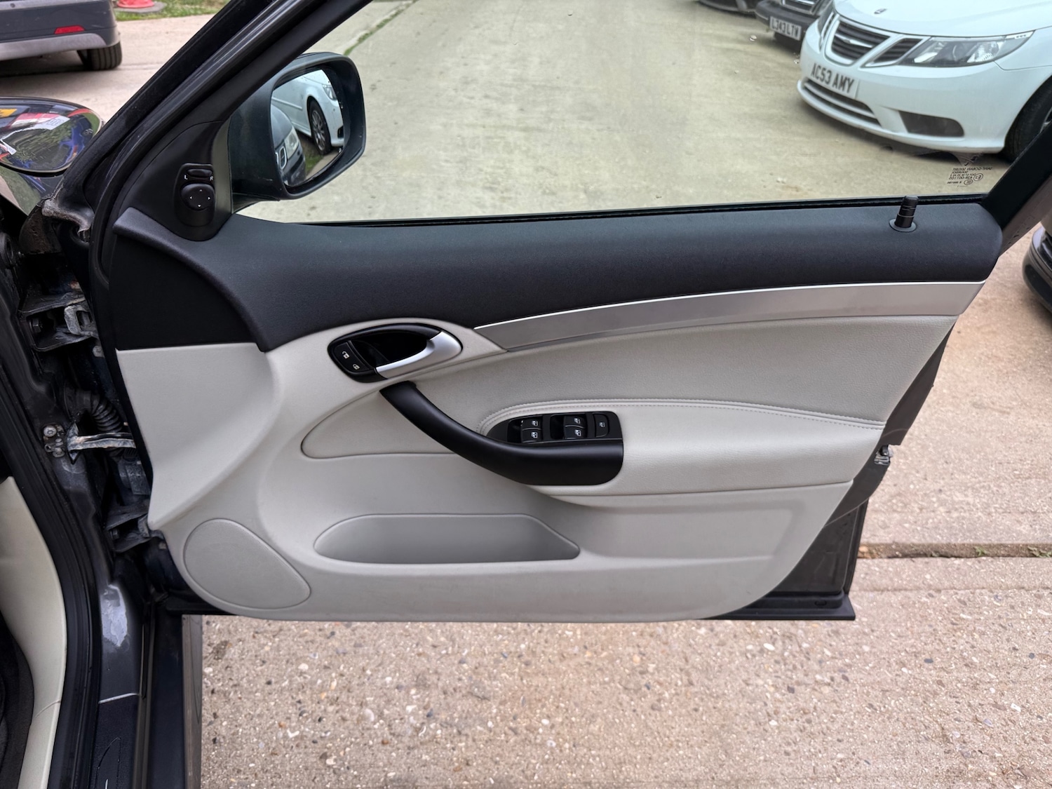 Used Saab 9-3 2012 for sale - 76257590: Photo 15