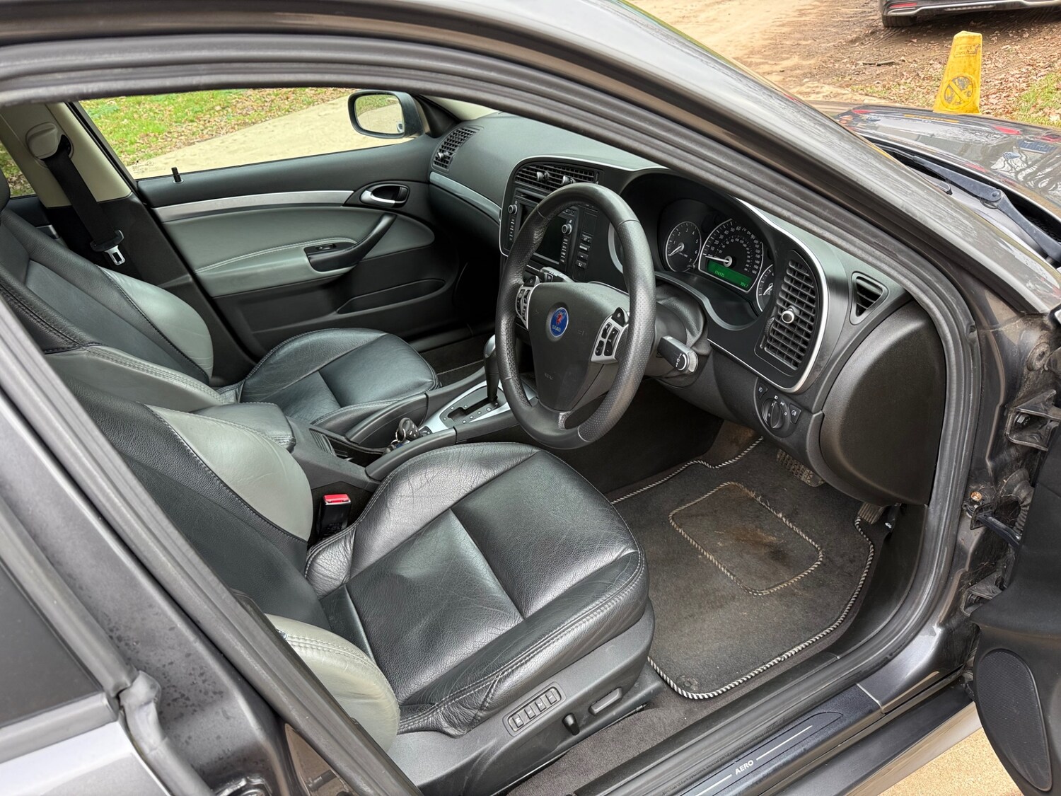 Used Saab 9-3 2009 for sale - 77337704: Photo 10