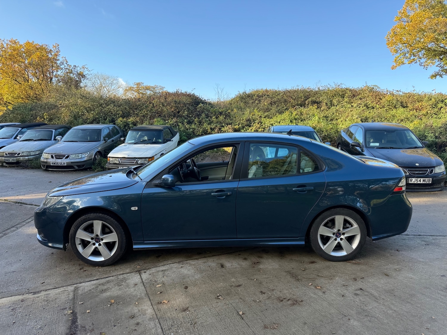 Used Saab 9-3 2010 for sale - 77165811: Photo 4