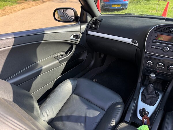Used Saab 9-3 2010 for sale - 74415798: Photo 28