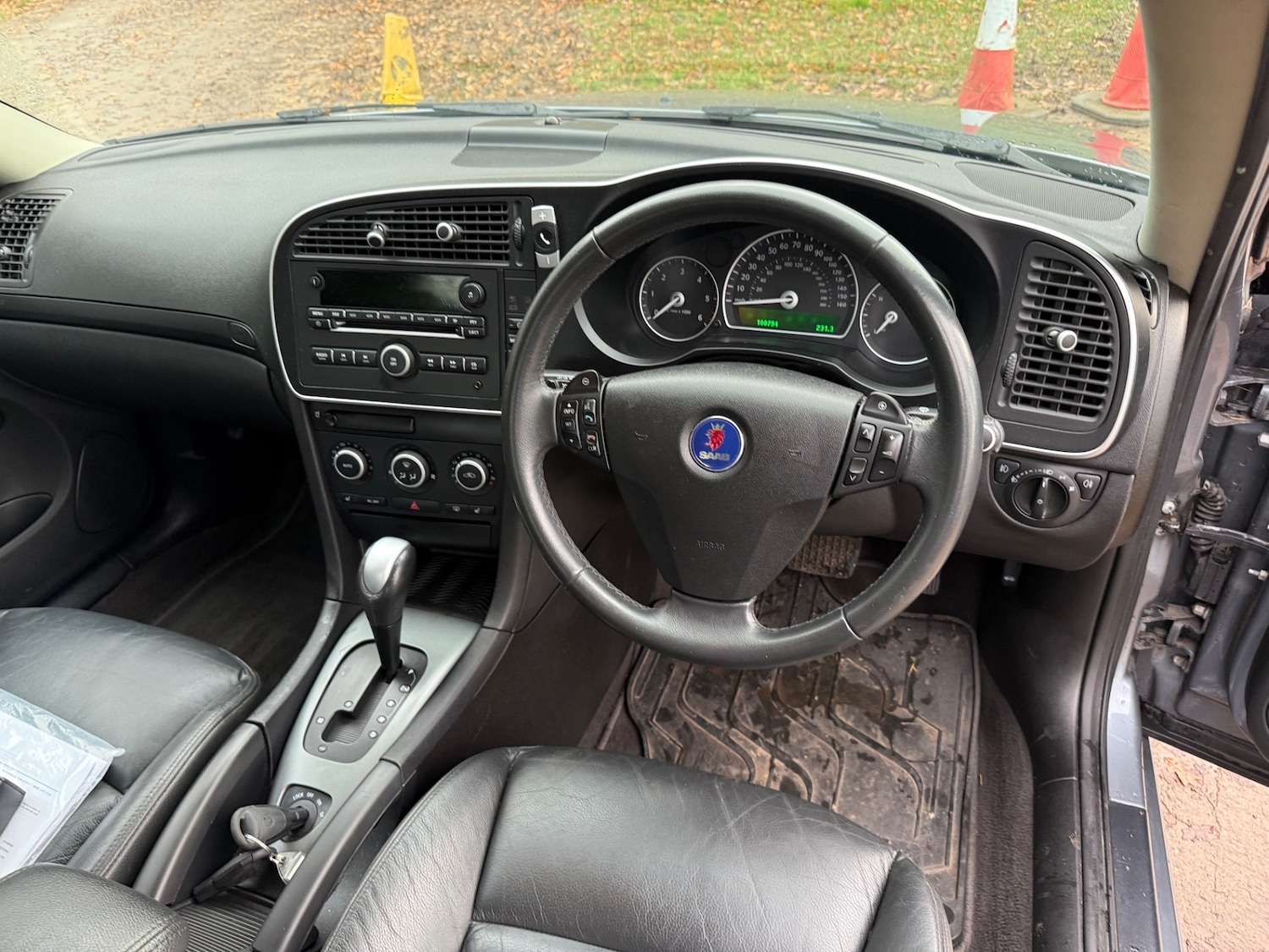 Used Saab 9-3 2010 for sale - 76924706: Photo 12