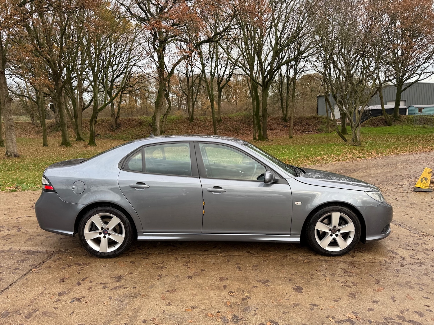 Used Saab 9-3 2010 for sale - 76924706: Photo 8