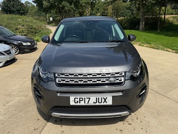 Used Land Rover Discovery Sport 2017 for sale - 75561819: Photo