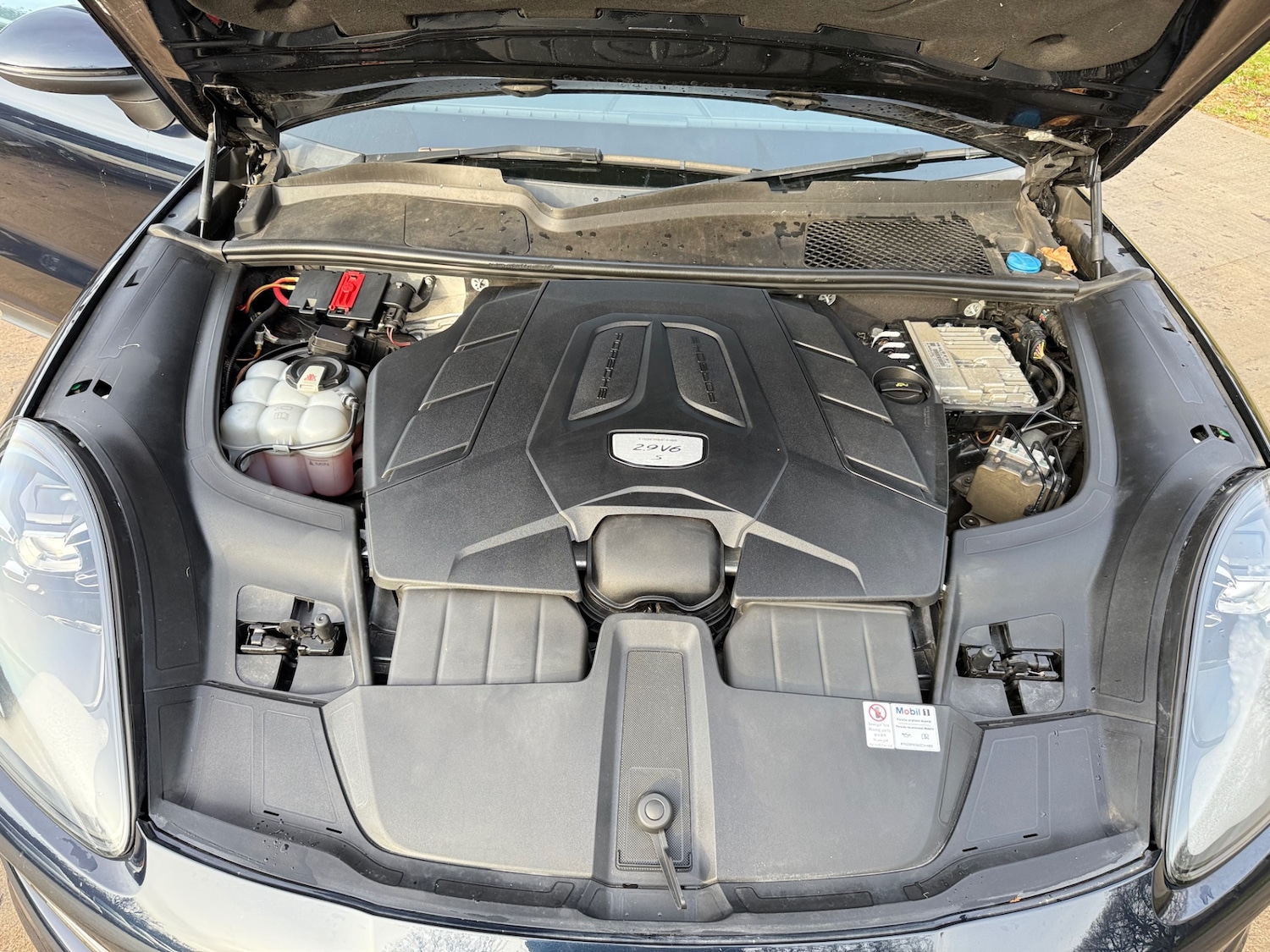 Used Porsche Cayenne 2018 for sale - 77352153: Photo 29