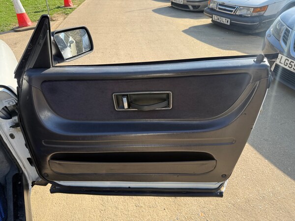 Used Saab 900 1990 for sale - 74415359: Photo 35