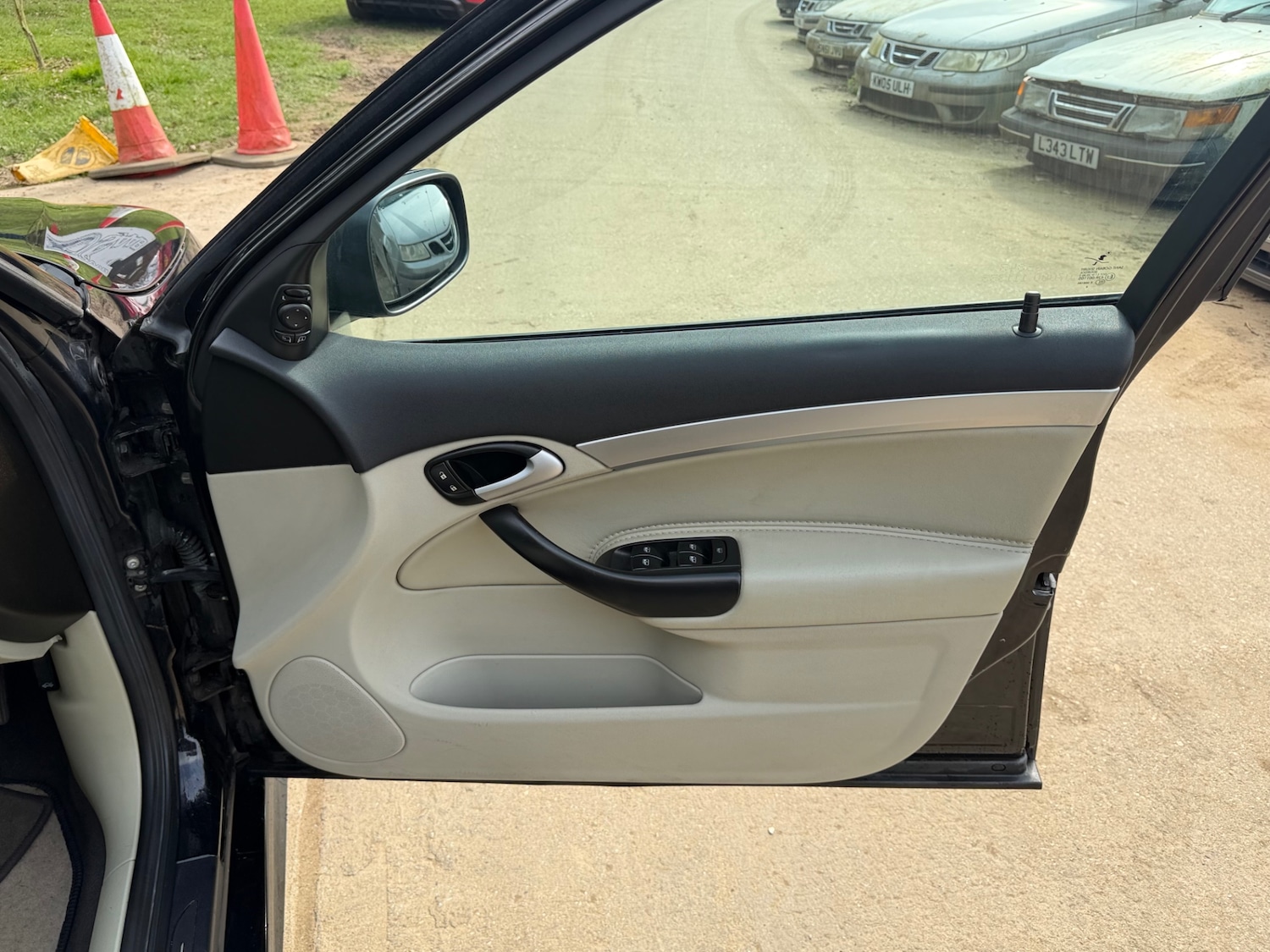 Used Saab 9-3 2008 for sale - 77992018: Photo 23