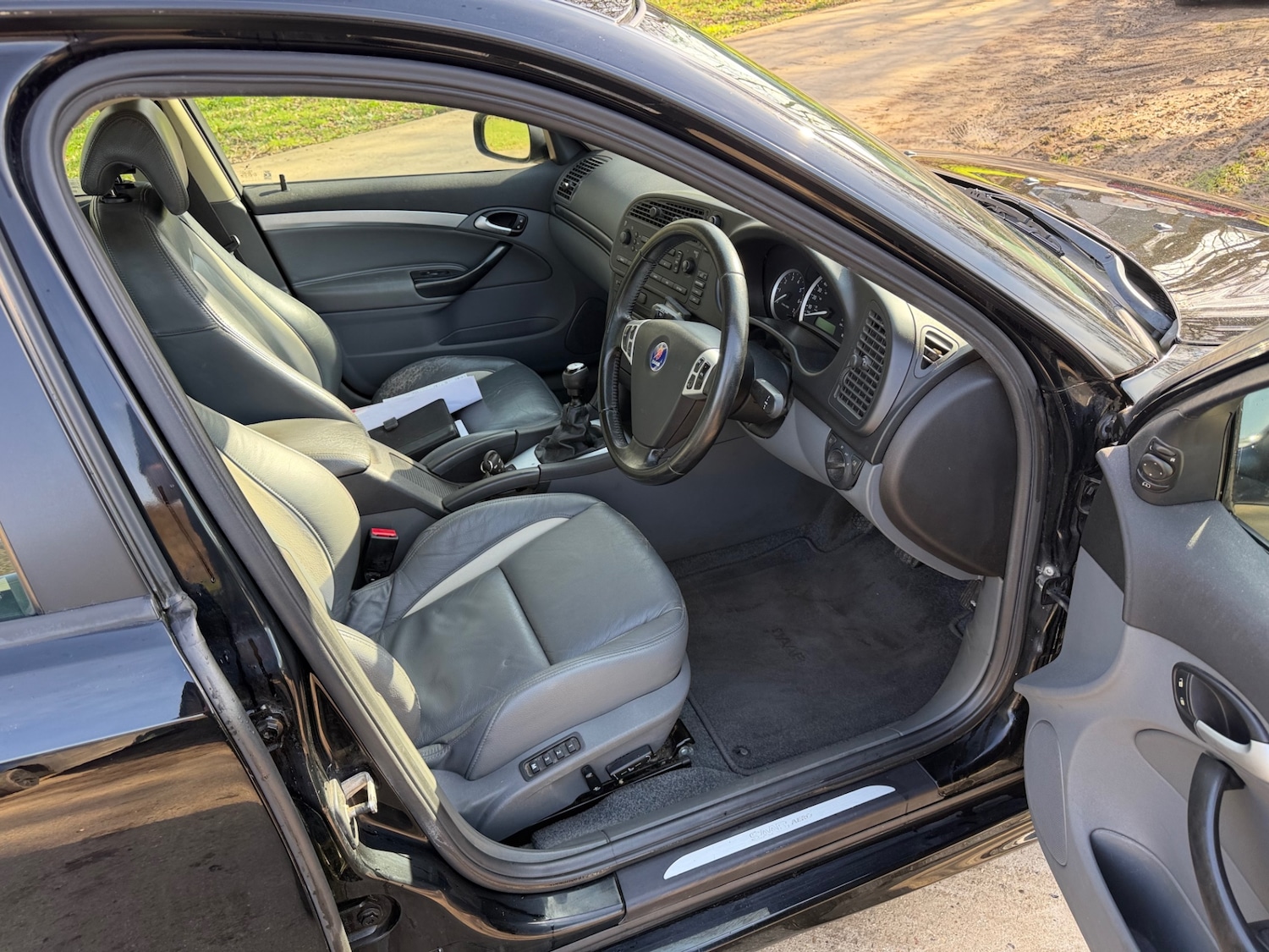 Used Saab 9-3 2003 for sale - 77756244: Photo 9