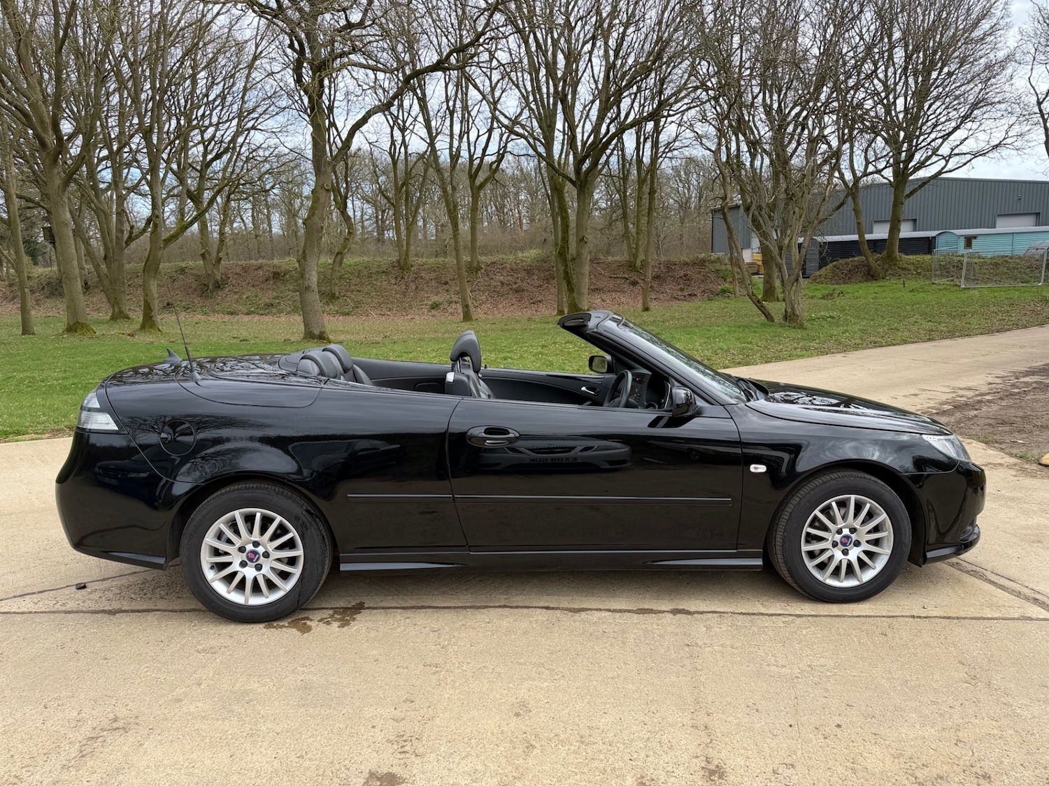 Used Saab 9-3 2009 for sale - 77902037: Photo 8