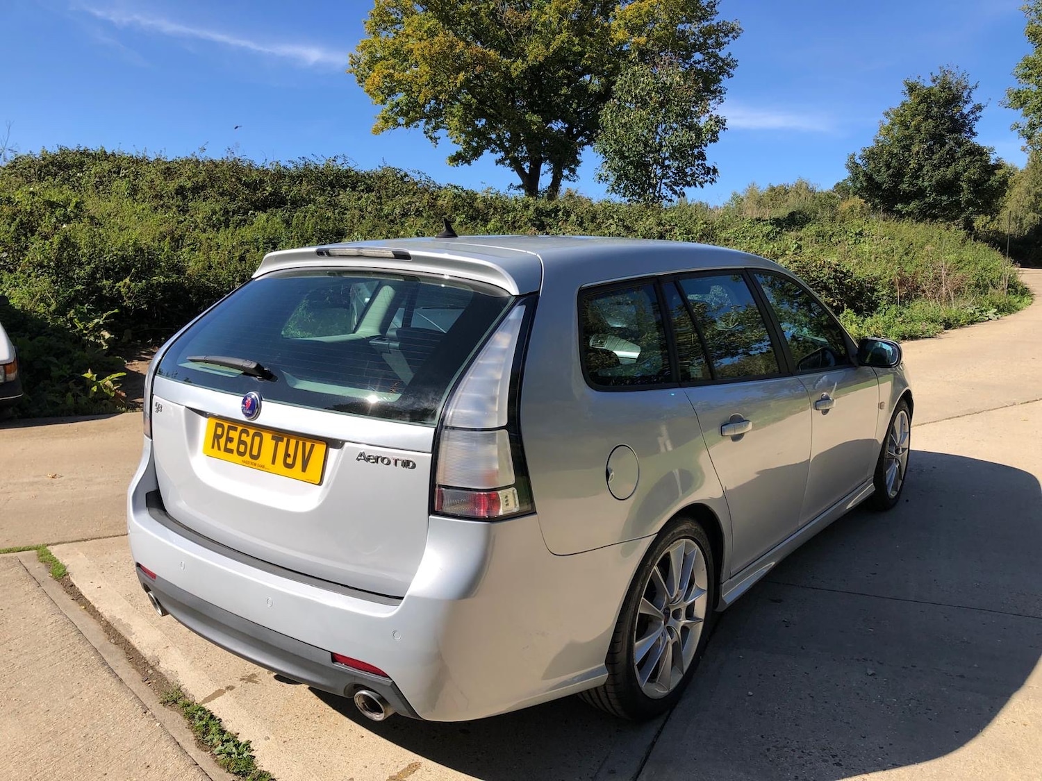 Used Saab 9-3 2010 for sale - 76047706: Photo 4