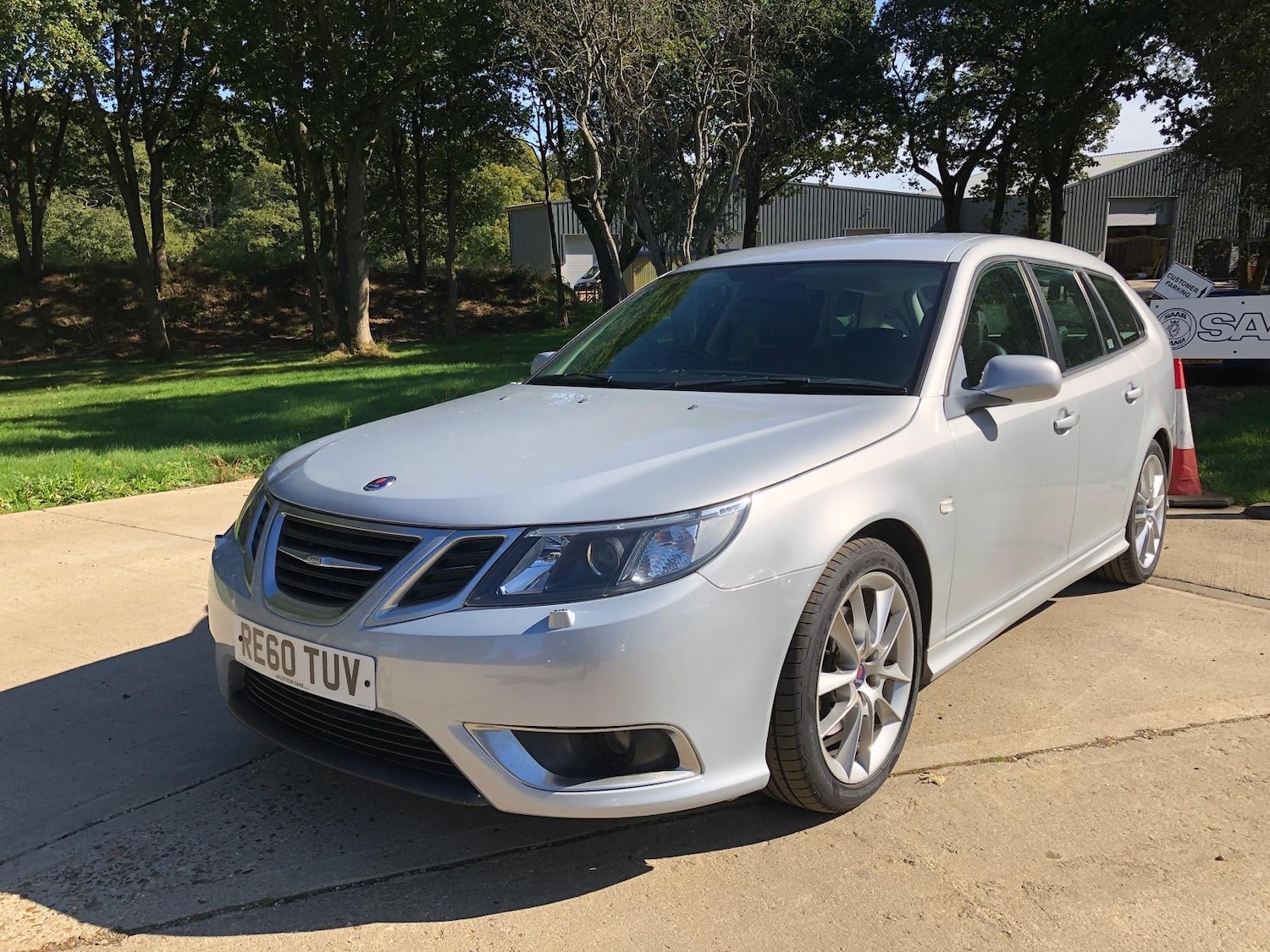 Used Saab 9-3 2010 for sale - 76047706: Photo 5