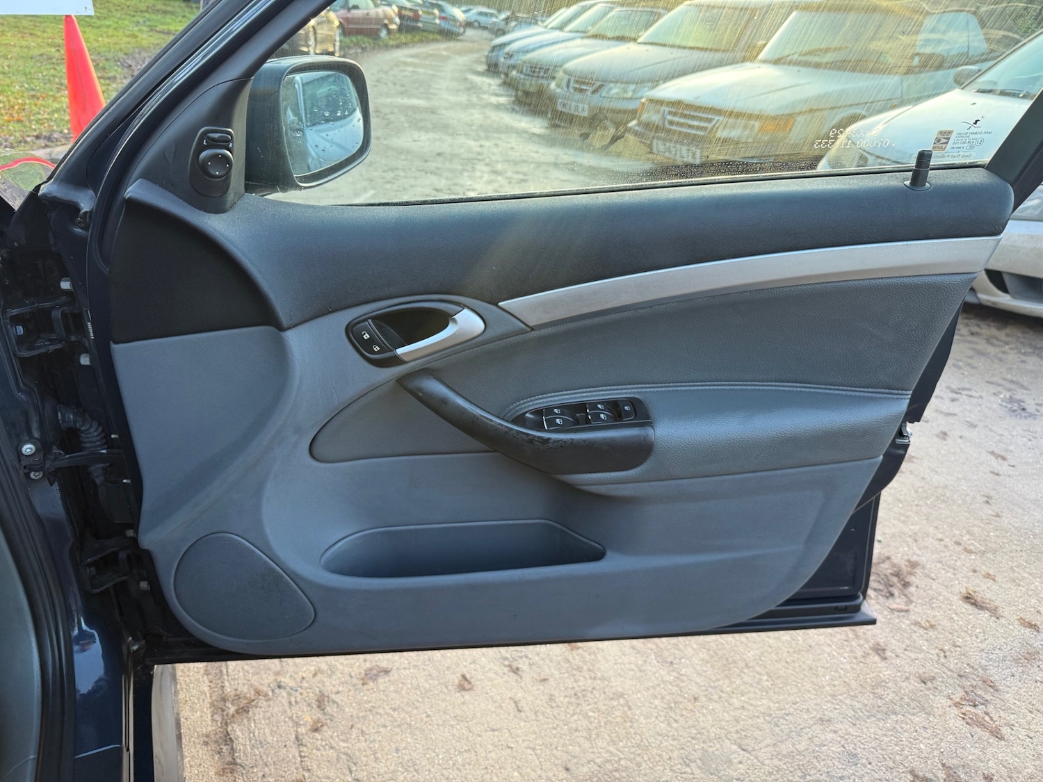 Used Saab 9-3 2005 for sale - 77014959: Photo 11