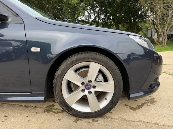 Used Saab 9-3 2010 for sale - 75543534: Photo 11
