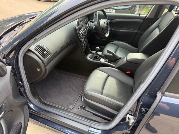 Used Saab 9-3 2010 for sale - 75543534: Photo 17