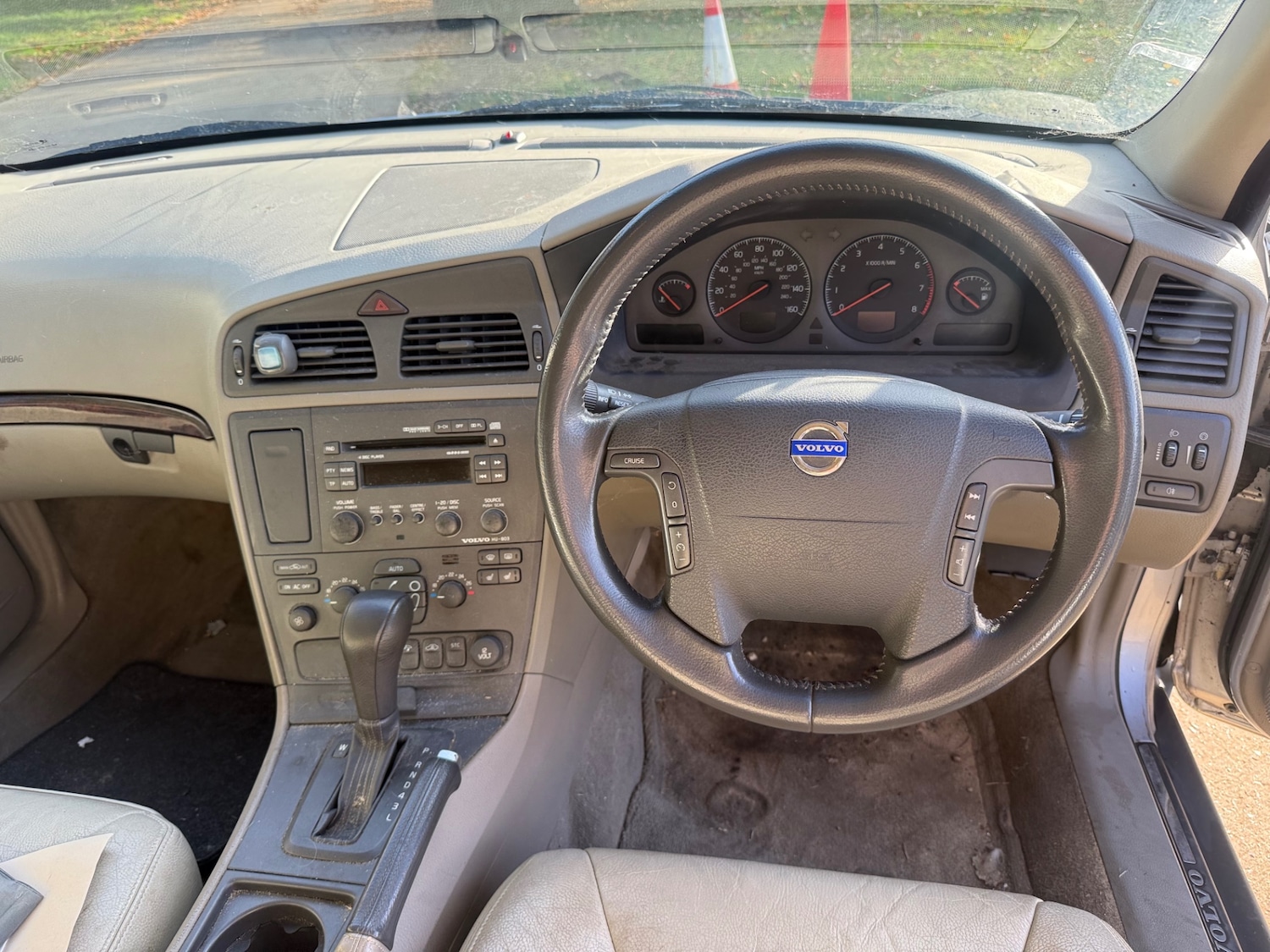 Used Volvo V70 2003 for sale - 77165808: Photo 12