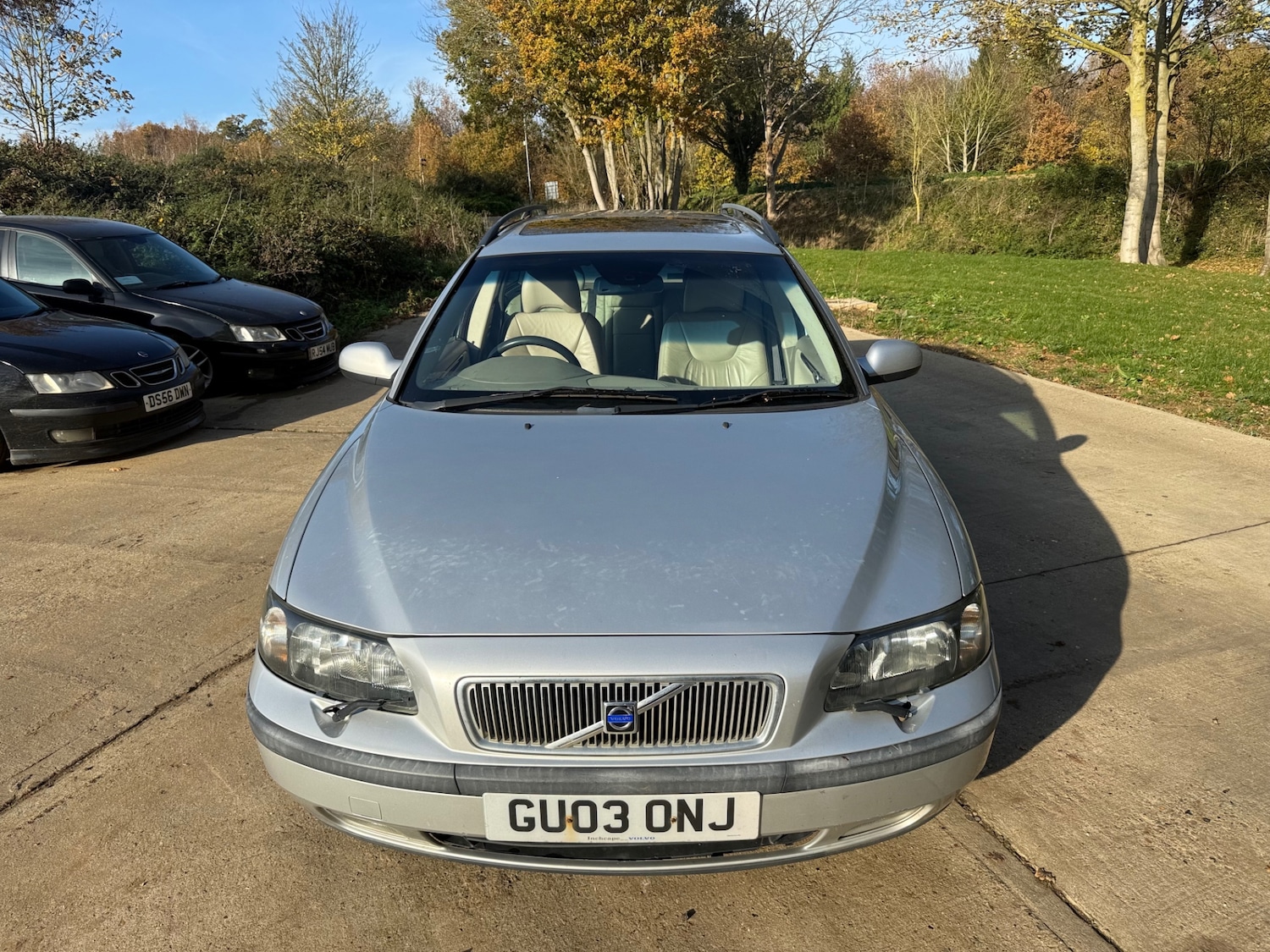 Used Volvo V70 2003 for sale - 77165808: Photo 2