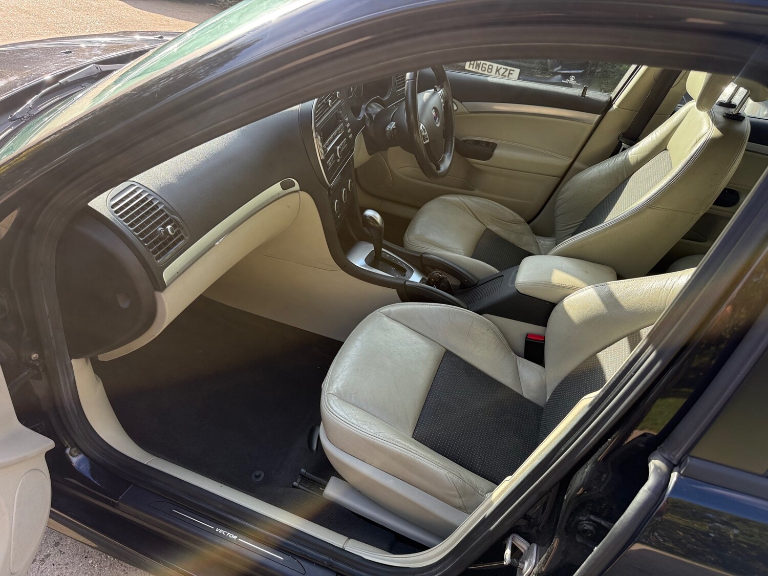 Used Saab 9-3 2008 for sale - 76346190: Photo 26